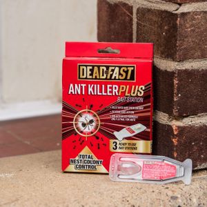 Deadfast Ant Killer Plus Bait Station, 3 x 4g – Natural