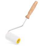 Flexzion Plastic Needle Roller Uncapper Extractor Tool with 5 inch Hard Wood Handle for Honeycomb Honey Extracting Uncapping Beekeeping