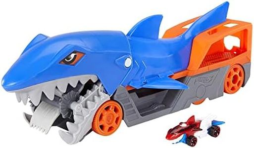 Hot Wheels Shark Chomp Transporter Playset with One 1:64 Scale Car for Kids 4 to 8 Years Old, Shark Bite Hauler Picks Up Cars in Its Jaws & Stores Up to Five in its Belly