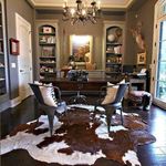 REAL/GENUINE COWHIDE LEATHER RUGS TRICOLOR COW FUR HIDE SKIN CARPET AREA (BROWN & WHITE, LARGE [20-24 SQFT])