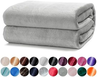 DALINA Textil - Manta para Sofá pequeña 130x160cm - Manta Terciopelo - Manta Ligera Franela para Sofá, Cama, Viaje, Sala de Estar (Gris Claro)