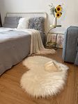 CottonFry Heart Shape Faux Sheepskin Fur Area Throw Rug Floor Mat Carpet for Bedroom Soft Circle Kids Play Mat for Nursery (White, 16x20)