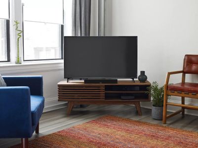 Bose Solo Series 2 Soundbar – Compact TV Speaker
