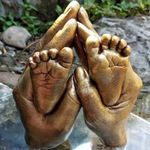 Family Up to 5 Holding Hands Moulding Casting Kit 3D Adult - Baby | Gift Idea | Body Cast Studio (No Paint)