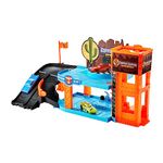 Mattel Disney Pixar Cars Glow Racers Playset & 3 Toy Cars, Copper Canyon Glowing Garage Playset, Glow-in-The-Dark Elements & 1:55 Scale Vehicles