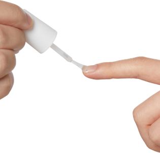 KISS Powerflex Brush-On Nail Glue – Ultra Hold Flex Formula for False Nails