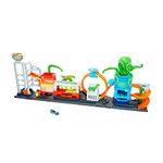 Hot Wheels Toy Car Track Set City Ultimate Octo Car Wash & Color Reveal Car in 1:64 Scale, Color Change in Very Warm & Icy Cold Water