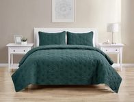 VCNY Home Quilt Set Lightweight Bedspread with Matching Shams, Cozy Room Decor, King, Sea Glass