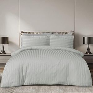 Sleepdown Juego de Funda de edredón de 225 Hilos de poliéster de satén a Rayas de Calidad hotelera Suave con Fundas de Almohada en Plata, Super King