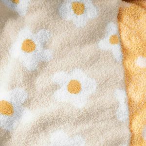 Big Blanket Co Premier Plush Daisies | 10' x 10' Ultra-Soft Plush Blanket | 100 Sq Ft Giant Oversized Throw | Velvet-Soft, Machine Washable | Luxury Blanket for Family