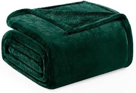 Exclusivo Mezcla Luxury King Size Flannel Velvet Plush Solid Bed Blanket as Bedspread/Coverlet/Bed Cover (90"x 104", Forest Green) - Soft, Lightweight, Warm and Cozy