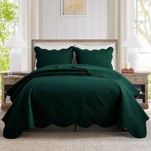 MOONLIGHT20015 10 Pack Queen Quilt Bedding Set (90" x 96") - Bulk Wholesale for Hotels, Guest Bedroom & Airbnbs - Lightweight Microfiber Reversible Floral Embossed Quilts Bedspreads (Emerald)