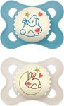 MAM Original Pure Night Soother 2-6 Months (Set of 2), Sustainable and Bio-Renewable Baby Soother, SkinSoft Silicone Teat, Glow in the Dark Soother, Blue/Cream (Designs May Vary)