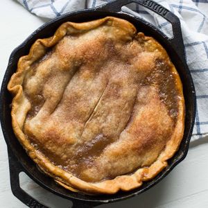 Lodge Double Dutch Oven 5-Quart – Cast Iron Multi-Use Pot