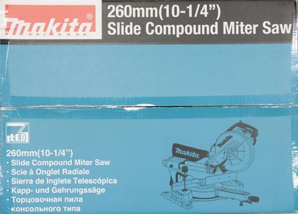 Makita 260mm Sliding Mitre Saw – Precision Wood Cutting Tool