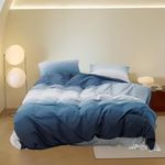 Luxlovery Blue White Comforter Cal King Gradient Blue and White Bedding Comforter Set California King Dark Blue Modern Soft Breathable Colorful Blanket Quilts Stylish Dark Blue Comforter Set