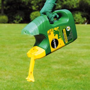 Miracle-Gro 4-in-1 Lawn Treatment – Weed, Feed & Moss Control