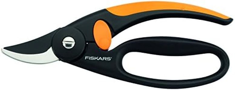 Fiskars Bypass-Gartenschere für frische Äste und Zweige, Antihaftbeschichtet, Hochwertige Stahl-Klingen, Länge: 20 cm, Schwarz/Orange, Elegance, P44, 1001534