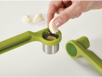 Joseph Joseph Helix Garlic Press – Green Stainless Steel