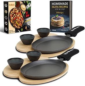 Tortillada – 10 Inch Cast Iron Fajita Pan/Grill Pan Set for Fajitas – incl. wooden Serving Tray + 2 Ceramic dip bowls (Set of 2)