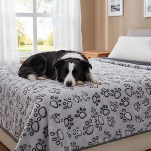 Stuffed Premium Soft Dog Blankets for Large Dogs, Large Cat Blanket Washable for Human Bed Couch Protection Cover, Dog Essentials for Dog, 66 * 82 inches, Grey
