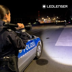 Ledlenser X21R Rechargeable LED Torch – High Power Flashlight