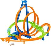 Hot Wheels -Track Set, Epic Crash Dash with 5 Crash Zones, Motorized Booster and 1 Hot Wheels 1:64 Scale Toy Car, Easy Storage, HTP55
