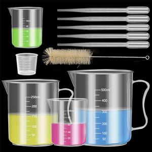 Aeseusia 5PCS Plastic Graduated Beakers Set with Handle,30ml 50ml 100ml 250ml 500ml Beakers with 5PCS Pipettes and Brush, for School and Kids Science Lab