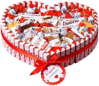 Onza. Cesta regalo de dulces Kinder Bueno. Tarta de chocolates originales para regalar que contiene Kinder bueno, Chocobons, Kinder happy hippo, Kinder chocolate (Corazón Gigante)