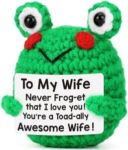 Thoughtful Mothers Day for Wife Gifts from Husband, Funny Easter Basket Stuffers I Love You Wife Gift for Her Girlfriend Honey Wifey Birthday Presents, Mini Positive Crochet Frog Affirmation Card