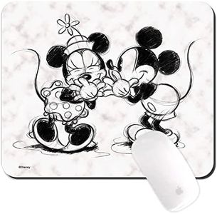 ERT GROUP Original y con Licencia Oficial de Disney, Alfombrilla de ratón Antideslizante, patrón de Mickey i Minnie 010, Alfombrilla de ratón de Ordenador 220 mm x 180 mm