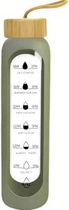 HENGFEI 1litre Glass Drink Bottle with Silicone Sleeve, Borosilicate Glass Water Bottle with Time Markings and Bamboo Lid, Wide Mouth (Army Green Silicone Sleeve, 1000ml)