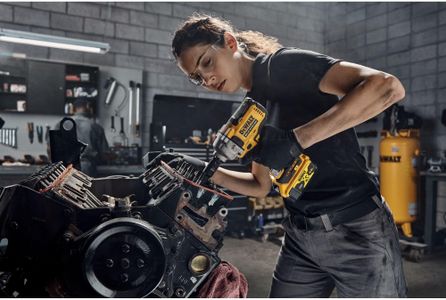 DEWALT 18V XR Impact Wrench – Cordless Power Tool