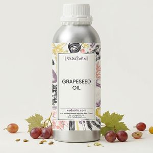VedaOils Grapeseed Oil for Hair Growth 100ml | Cold Pressed Grapeseed Oil for Skin & Face Massage | 100% Pure & Natural Lightweight Moisturizing Oil
