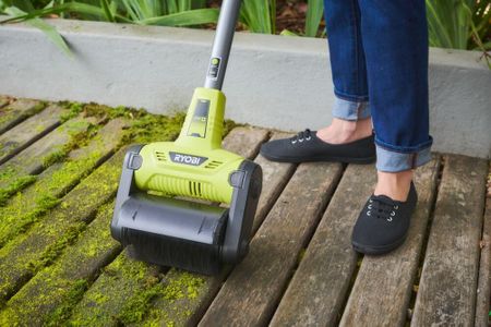 RYOBI One+ 18V Patio Cleaner – Cordless Outdoor Surface Cleaning Tool