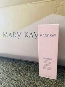 Mary Kay TimeWise Age Fighting Moisturizer combination/oily