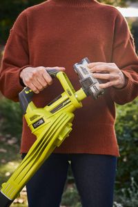 Ryobi 18V Cordless Leaf Blower – Lightweight Handheld Garden Tool