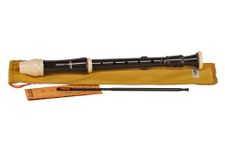 Aulos 205A Descant Recorder – THE School Recorder for Beginners, Made in Japan – 3-Piece Soprano with Case & Cleaning Rod – Strong, Clear Sound – Trusted by Teachers.