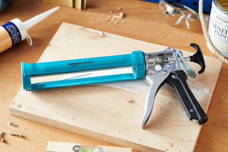 Amazon Basics Heavy Duty Caulking Gun – Durable Sealant Applicator