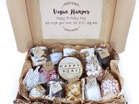 VEGAN Personalise Gift Box Hamper, Gluten-Free, Dairy-Free, Vegetarian, Nut-free, Chocolate, Sweets, Food, Gift Basket, Birthday, Luxury, Handmade