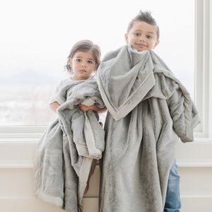 SARANONI Super Soft Comfy Lush 60" x 40" Blanket for Kids and Teens (Gray)