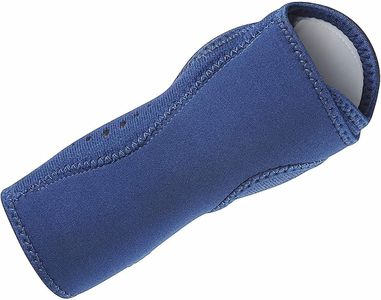 FUTURO Night Wrist Support Brace – Adjustable Splint for Pain Relief