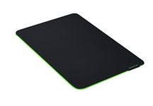 Razer Gigantus V2 Medium - Soft Medium Gaming Mouse Mat for Speed and Control (Non-Slip Rubber, Textured Micro-Weave Cloth, 36 x 27 x 0.3cm) Black