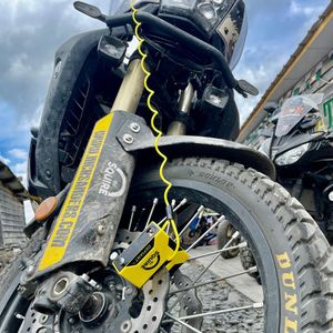 Squire Defiant Motorcycle Disc Lock – Heavy Duty Anti-Theft Security