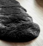 Naturally Sheepskins Sheepskin Rug Double | Genuine | New Zealand Wool | Soft & Luxurious (Black)