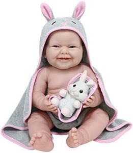 JC TOYS- Muñeca La Newborn recién Nacida de 38 cm, de Vinilo Suave, Incluye Toalla con Capucha y Mascota, Conejito, niña, Gris y Rosa, diseñada en España por Berenguer, +2 años