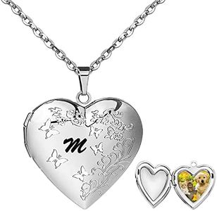 AMATOLOVE Collier avec médaillon en forme de cœur et papillon pour femmes, filles, avec lettre initiale de A à Z, médaillon pour photo d'anniversaire, cadeau de remerciement