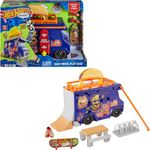 Hot Wheels Skate Taco Truck Play Case - With Pull-Out Railing for Cool Skate Tricks, Includes Exclusive Fingerboard and Removable Skateboard Shoes, Children from 6 Years, HMK00