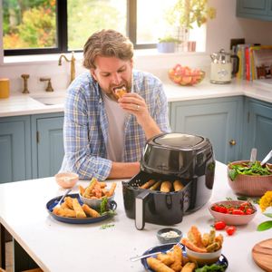 Russell Hobbs 4L Digital Air Fryer – Compact Oil-Free Cooker