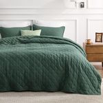 Bedsure Boho Quilt Queen Size Dark Green, Elegant Diamond Pattern, Ultra Soft and Lightweight Bedspreads & Coverlets, Quilted Bedding Sets for All Seasons, 3 Pieces, 1 Quilt and 2 Pillow Shams